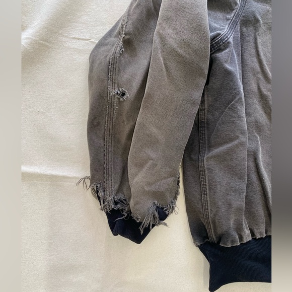 Vintage Thrashed Carhartt Charcoal Hooded Jacket Heavy Wear Extra Distressed - Picture 6 of 15
